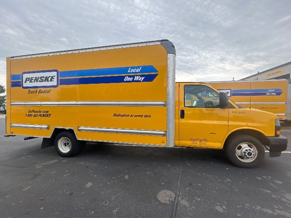 Light Duty Box Truck-Light and Medium Duty Trucks-GMC-2021-Savana G33903-Brooklyn Park-MN-96,167\n\t\tmiles-$ 26,750 - Image 15