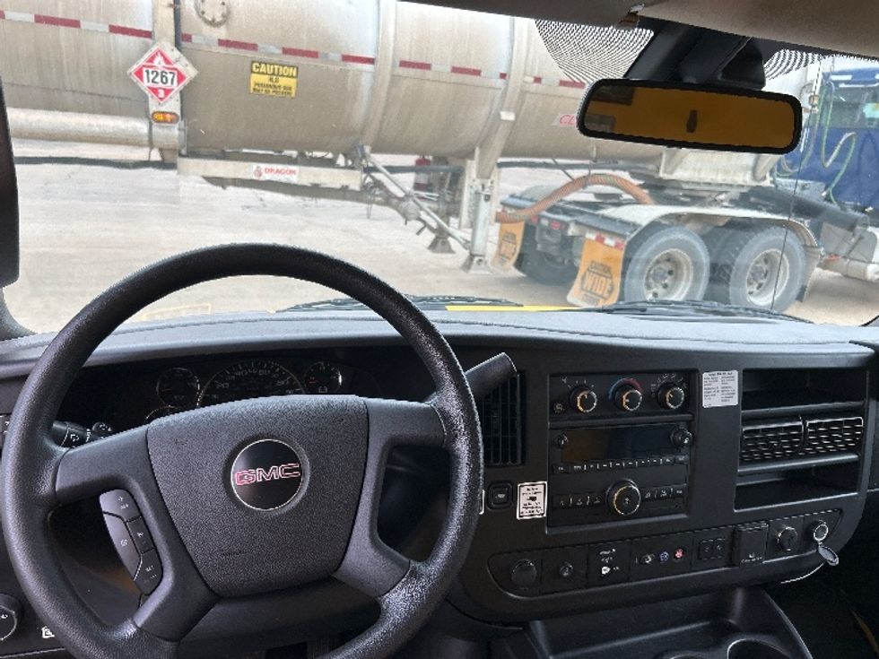 Light Duty Box Truck-Light and Medium Duty Trucks-GMC-2021-Savana G33903-Bryan-TX-74,711\n\t\tmiles-$ 27,750 - Image 18