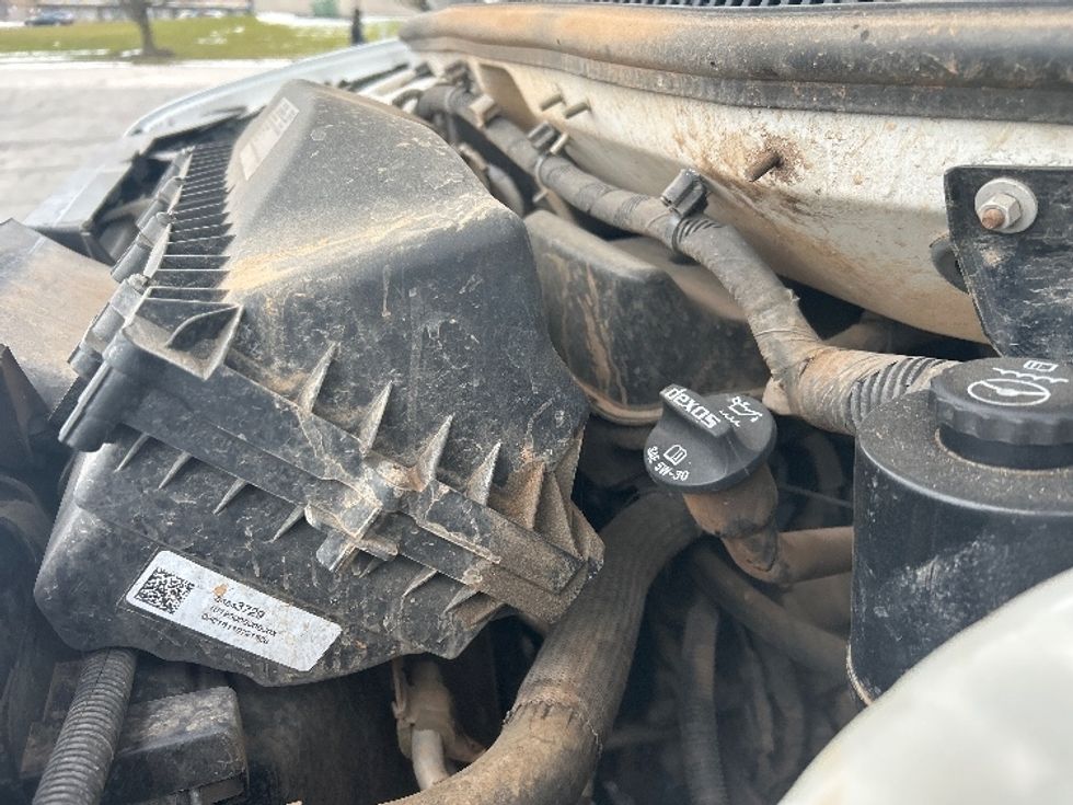 Light Duty Box Truck-Light and Medium Duty Trucks-GMC-2021-Savana G33903-Buffalo-NY-104,681\n\t\tmiles-$ 25,750 - Image 24