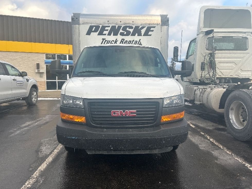 Light Duty Box Truck-Light and Medium Duty Trucks-GMC-2021-Savana G33903-Buffalo-NY-85,275\n\t\tmiles-$ 29,250 - Image 2