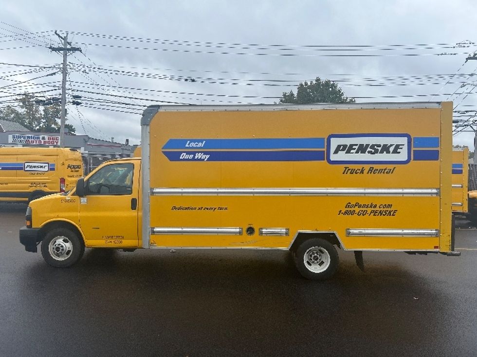 Light Duty Box Truck-Light and Medium Duty Trucks-GMC-2021-Savana G33903-Burlington-NJ-100,997\n\t\tmiles-$ 26,250 - Image 4