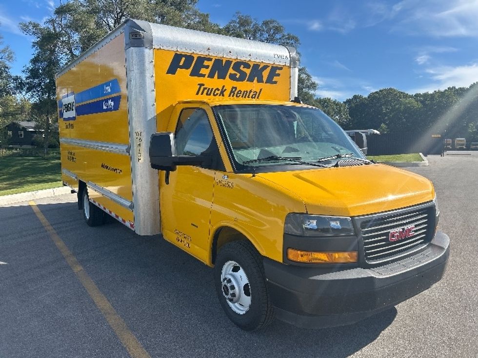 Light Duty Box Truck-Light and Medium Duty Trucks-GMC-2021-Savana G33903-Byron Center-MI-101,659\n\t\tmiles-$ 25,500 - Image 1