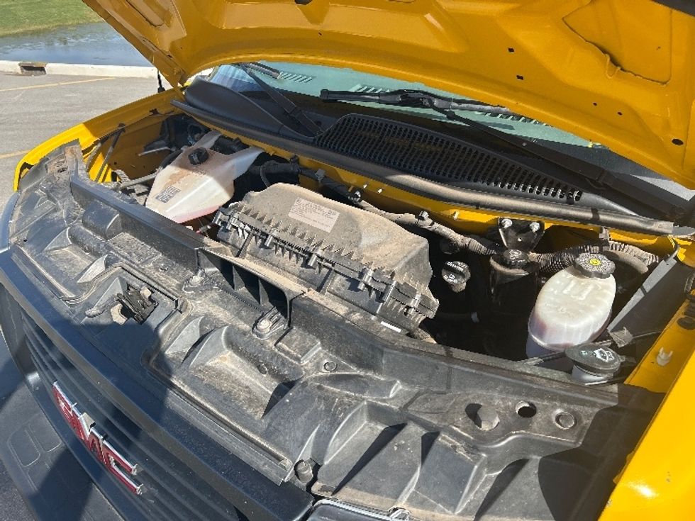 Light Duty Box Truck-Light and Medium Duty Trucks-GMC-2021-Savana G33903-Byron Center-MI-101,659\n\t\tmiles-$ 25,500 - Image 24