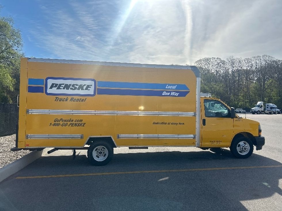Light Duty Box Truck-Light and Medium Duty Trucks-GMC-2021-Savana G33903-Byron Center-MI-107,924\n\t\tmiles-$ 23,500 - Image 15