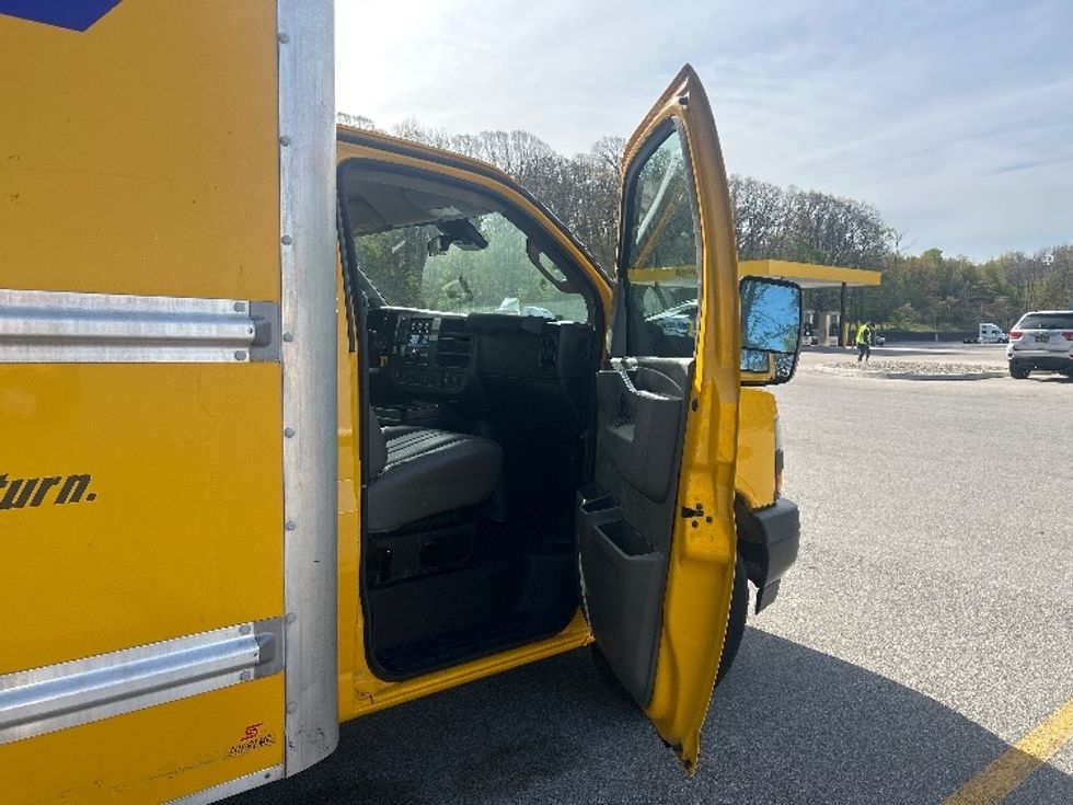 Light Duty Box Truck-Light and Medium Duty Trucks-GMC-2021-Savana G33903-Byron Center-MI-107,924\n\t\tmiles-$ 23,500 - Image 20