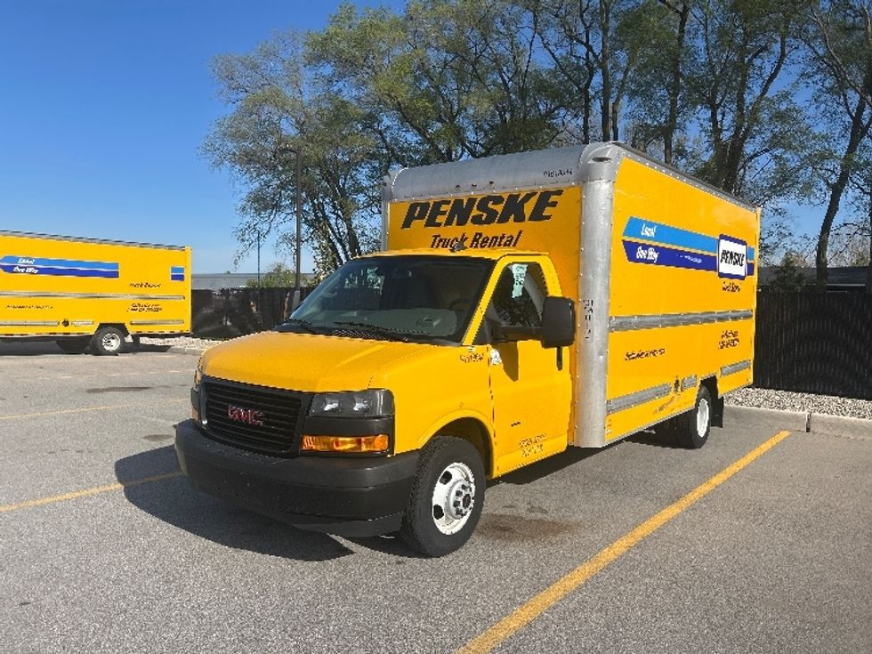 Light Duty Box Truck-Light and Medium Duty Trucks-GMC-2021-Savana G33903-Byron Center-MI-107,924\n\t\tmiles-$ 23,500 - Image 3