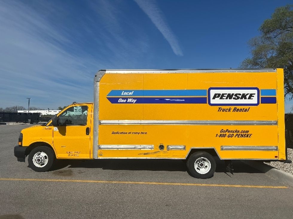 Light Duty Box Truck-Light and Medium Duty Trucks-GMC-2021-Savana G33903-Byron Center-MI-107,924\n\t\tmiles-$ 23,500 - Image 4