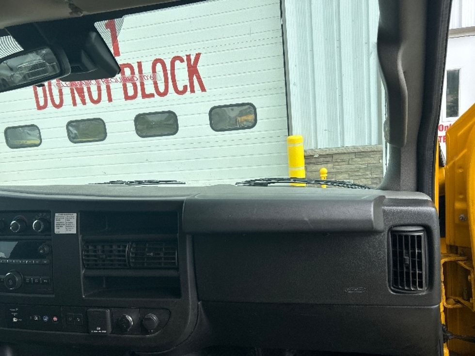 Light Duty Box Truck-Light and Medium Duty Trucks-GMC-2021-Savana G33903-Byron Center-MI-80,568\n\t\tmiles-$ 28,250 - Image 18