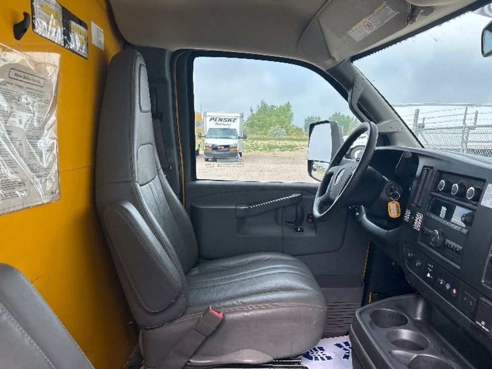 Light Duty Box Truck-Light and Medium Duty Trucks-GMC-2021-Savana G33903-Byron Center-MI-80,568\n\t\tmiles-$ 28,250 - Image 19