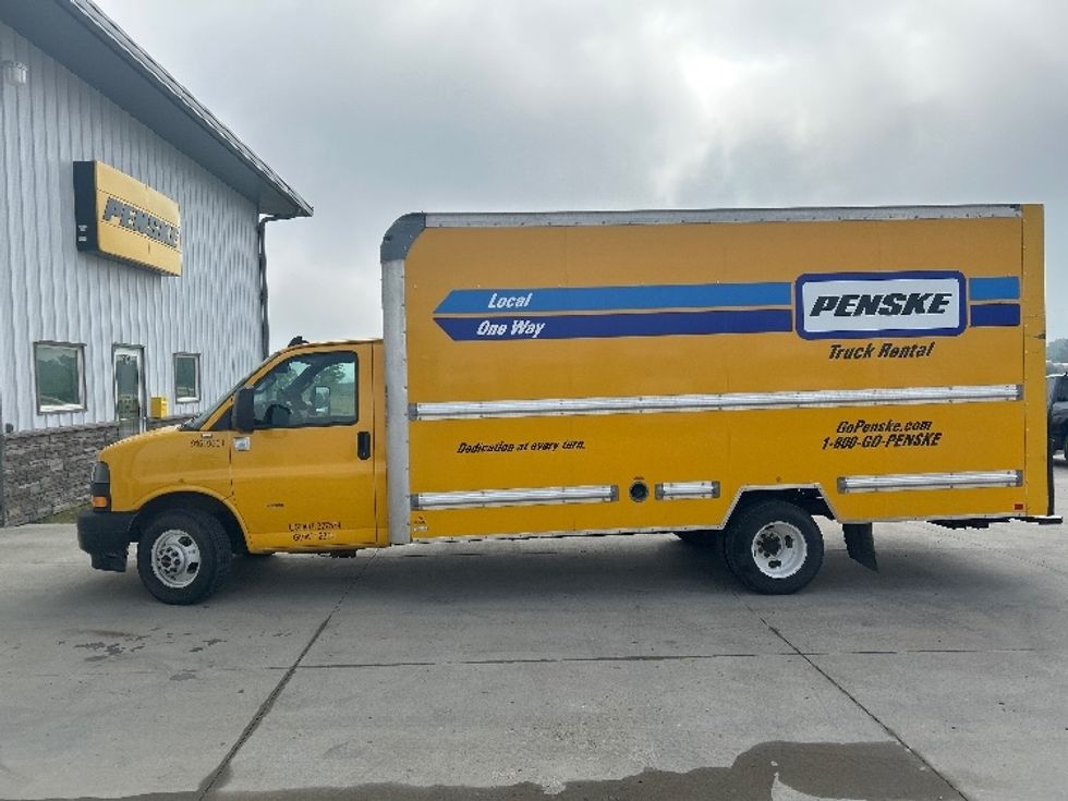 Light Duty Box Truck-Light and Medium Duty Trucks-GMC-2021-Savana G33903-Byron Center-MI-80,568\n\t\tmiles-$ 28,250 - Image 4