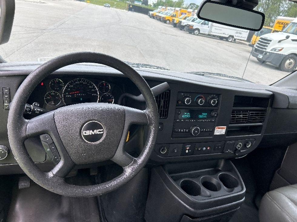 Light Duty Box Truck-Light and Medium Duty Trucks-GMC-2021-Savana G33903-Byron Center-MI-92,597\n\t\tmiles-$ 29,500 - Image 16