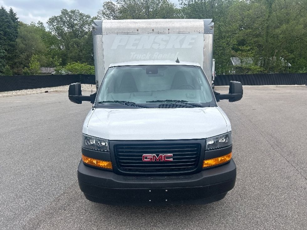Light Duty Box Truck-Light and Medium Duty Trucks-GMC-2021-Savana G33903-Byron Center-MI-92,597\n\t\tmiles-$ 29,500 - Image 2