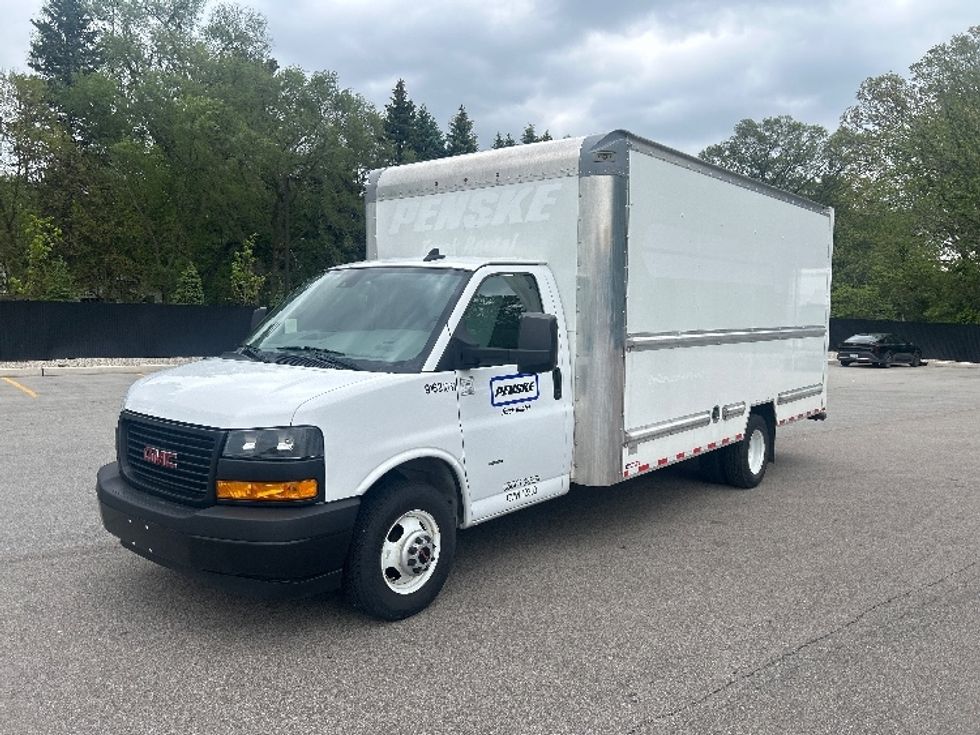Light Duty Box Truck-Light and Medium Duty Trucks-GMC-2021-Savana G33903-Byron Center-MI-92,597\n\t\tmiles-$ 29,500 - Image 3