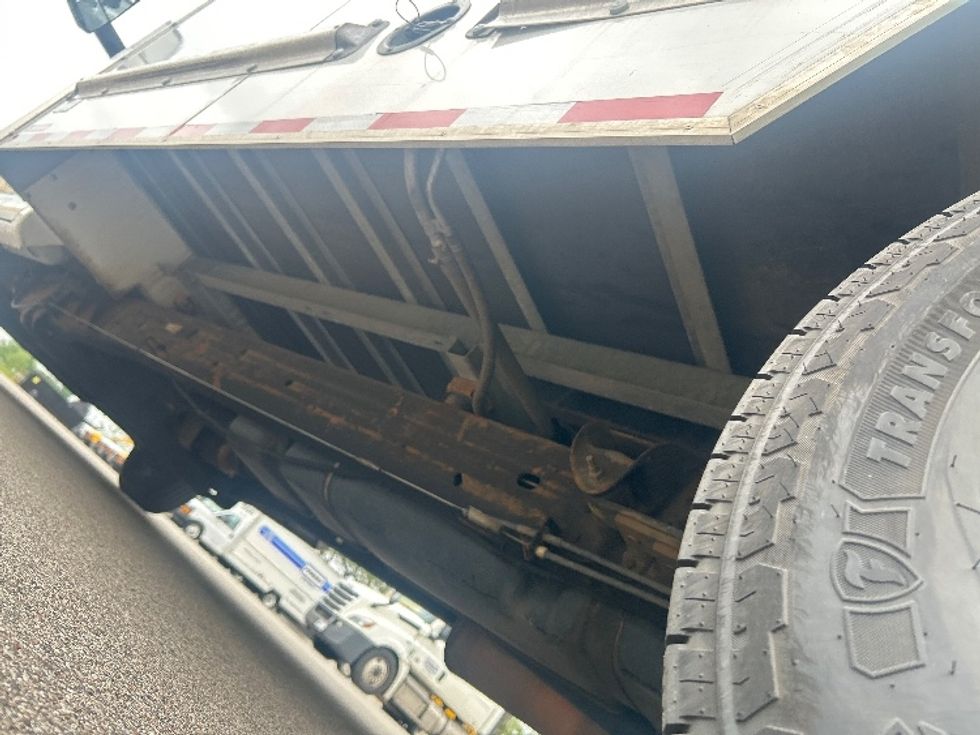 Light Duty Box Truck-Light and Medium Duty Trucks-GMC-2021-Savana G33903-Byron Center-MI-92,597\n\t\tmiles-$ 29,500 - Image 5