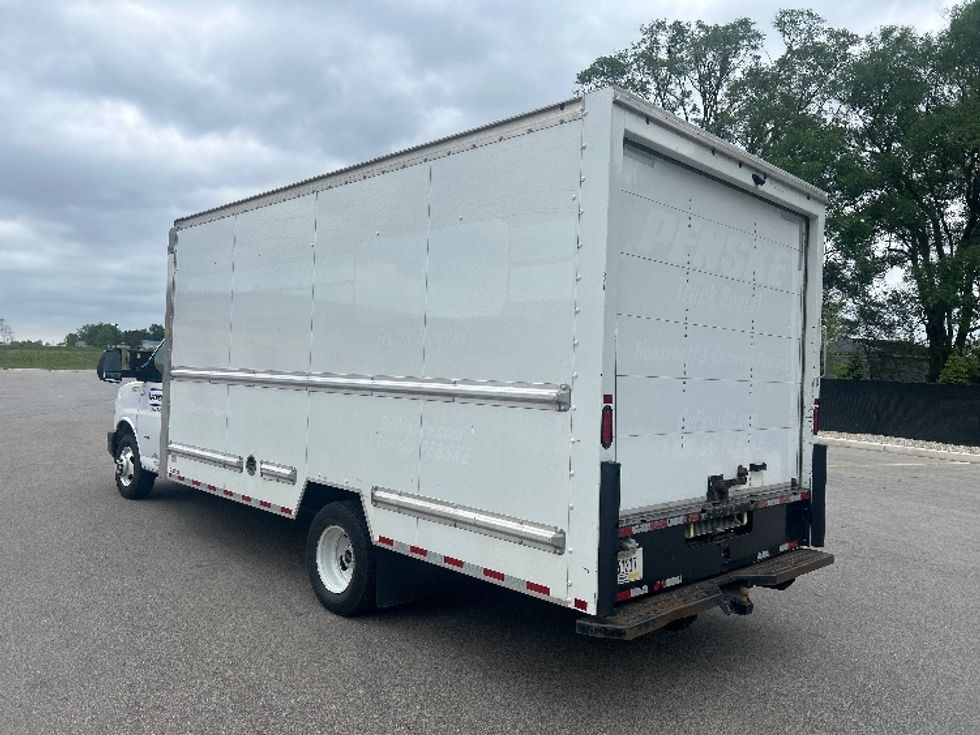 Light Duty Box Truck-Light and Medium Duty Trucks-GMC-2021-Savana G33903-Byron Center-MI-92,597\n\t\tmiles-$ 29,500 - Image 6