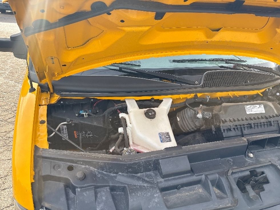 Light Duty Box Truck-Light and Medium Duty Trucks-GMC-2021-Savana G33903-Byron Center-MI-94,393\n\t\tmiles-$ 26,750 - Image 23