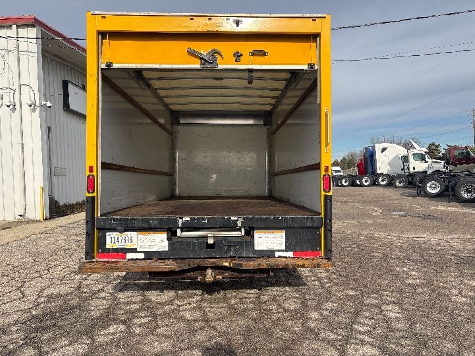 Light Duty Box Truck-Light and Medium Duty Trucks-GMC-2021-Savana G33903-Byron Center-MI-94,393\n\t\tmiles-$ 26,750 - Image 8