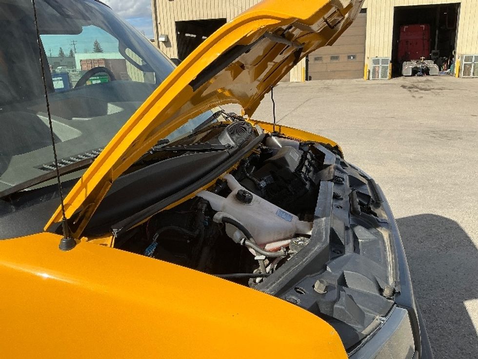 Light Duty Box Truck-Light and Medium Duty Trucks-GMC-2021-Savana G33903-Calgary-AB-153,393\n\t\tkm-$ 33,000 - Image 22