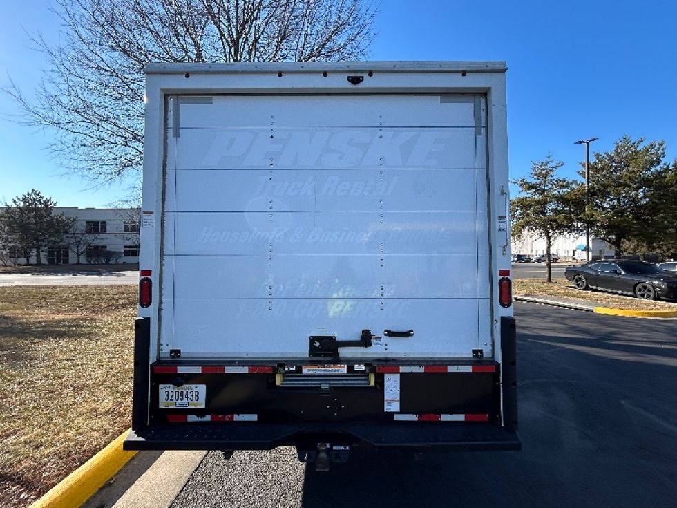 Light Duty Box Truck-Light and Medium Duty Trucks-GMC-2021-Savana G33903-Capitol Heights-MD-113,682\n\t\tmiles-$ 27,000 - Image 6