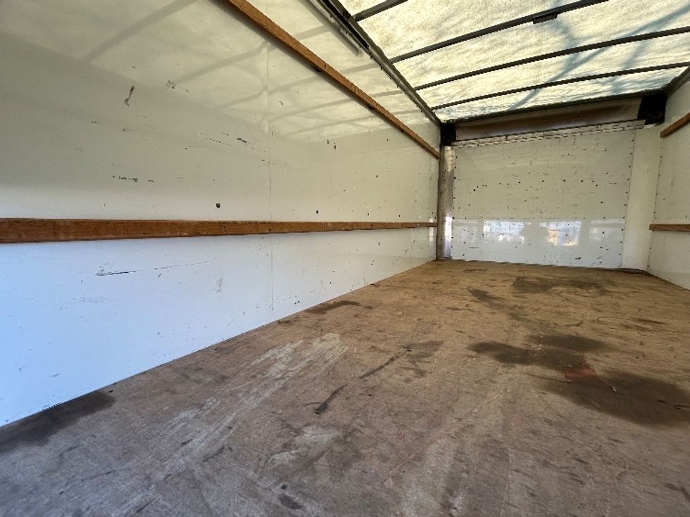 Light Duty Box Truck-Light and Medium Duty Trucks-GMC-2021-Savana G33903-Capitol Heights-MD-113,682\n\t\tmiles-$ 27,000 - Image 9