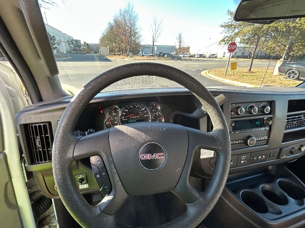 Light Duty Box Truck-Light and Medium Duty Trucks-GMC-2021-Savana G33903-Capitol Heights-MD-113,682\n\t\tmiles-$ 27,000 - Image 15