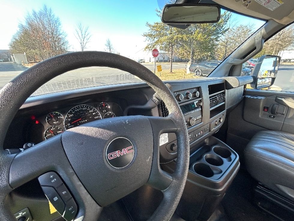 Light Duty Box Truck-Light and Medium Duty Trucks-GMC-2021-Savana G33903-Capitol Heights-MD-113,682\n\t\tmiles-$ 27,000 - Image 14