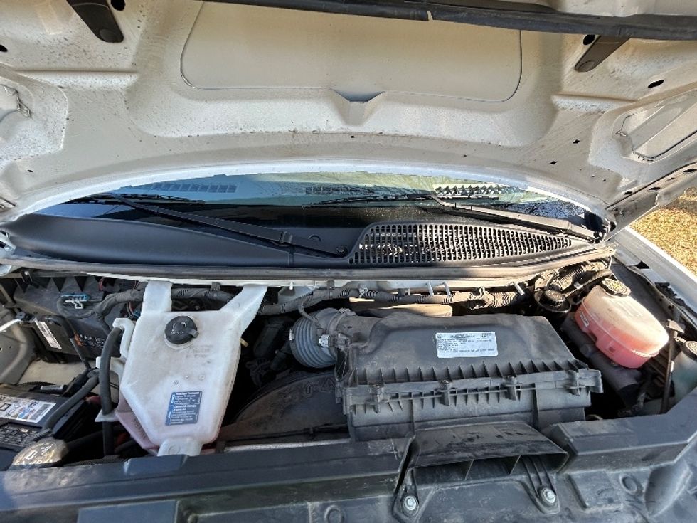 Light Duty Box Truck-Light and Medium Duty Trucks-GMC-2021-Savana G33903-Capitol Heights-MD-113,682\n\t\tmiles-$ 27,000 - Image 21