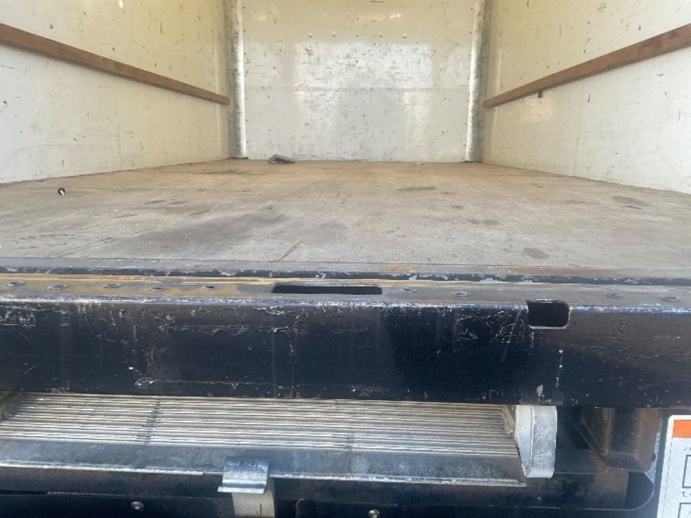 Light Duty Box Truck-Light and Medium Duty Trucks-GMC-2021-Savana G33903-Capitol Heights-MD-120,182\n\t\tmiles-$ 26,250 - Image 9