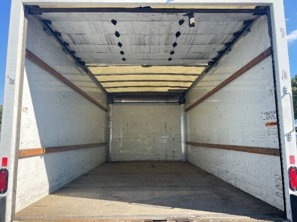 Light Duty Box Truck-Light and Medium Duty Trucks-GMC-2021-Savana G33903-Capitol Heights-MD-120,182\n\t\tmiles-$ 26,250 - Image 8