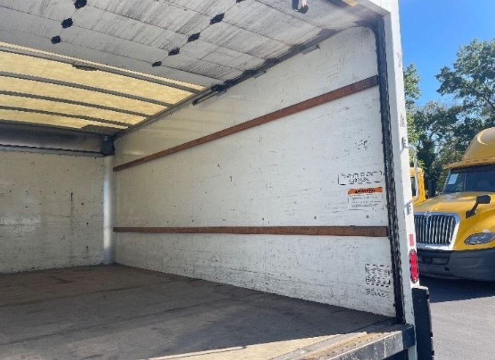 Light Duty Box Truck-Light and Medium Duty Trucks-GMC-2021-Savana G33903-Capitol Heights-MD-120,182\n\t\tmiles-$ 26,250 - Image 11