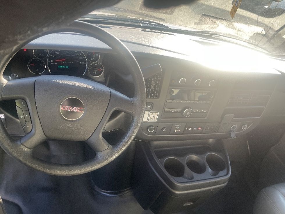 Light Duty Box Truck-Light and Medium Duty Trucks-GMC-2021-Savana G33903-Capitol Heights-MD-120,182\n\t\tmiles-$ 26,250 - Image 16