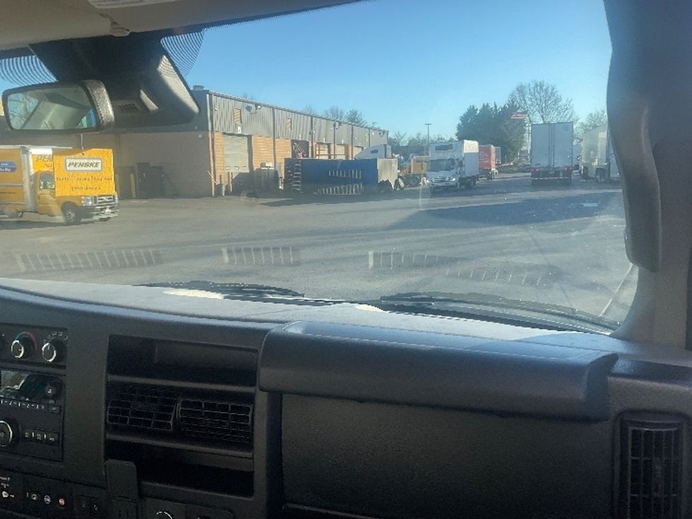 Light Duty Box Truck-Light and Medium Duty Trucks-GMC-2021-Savana G33903-Capitol Heights-MD-120,182\n\t\tmiles-$ 26,250 - Image 19