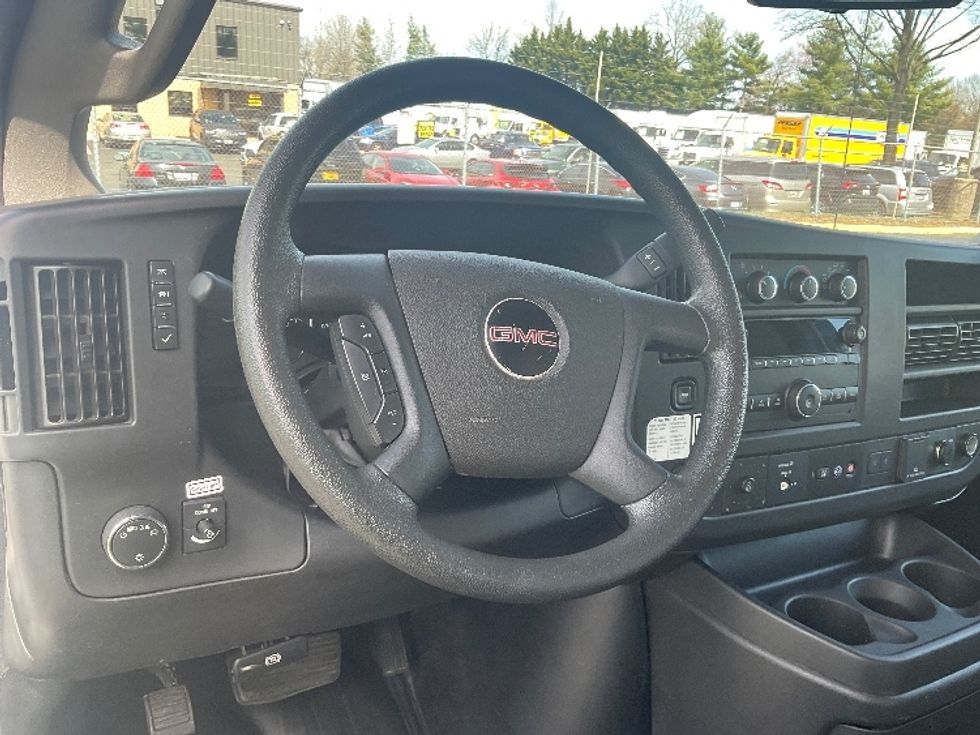 Light Duty Box Truck-Light and Medium Duty Trucks-GMC-2021-Savana G33903-Capitol Heights-MD-57,355\n\t\tmiles-$ 34,250 - Image 18