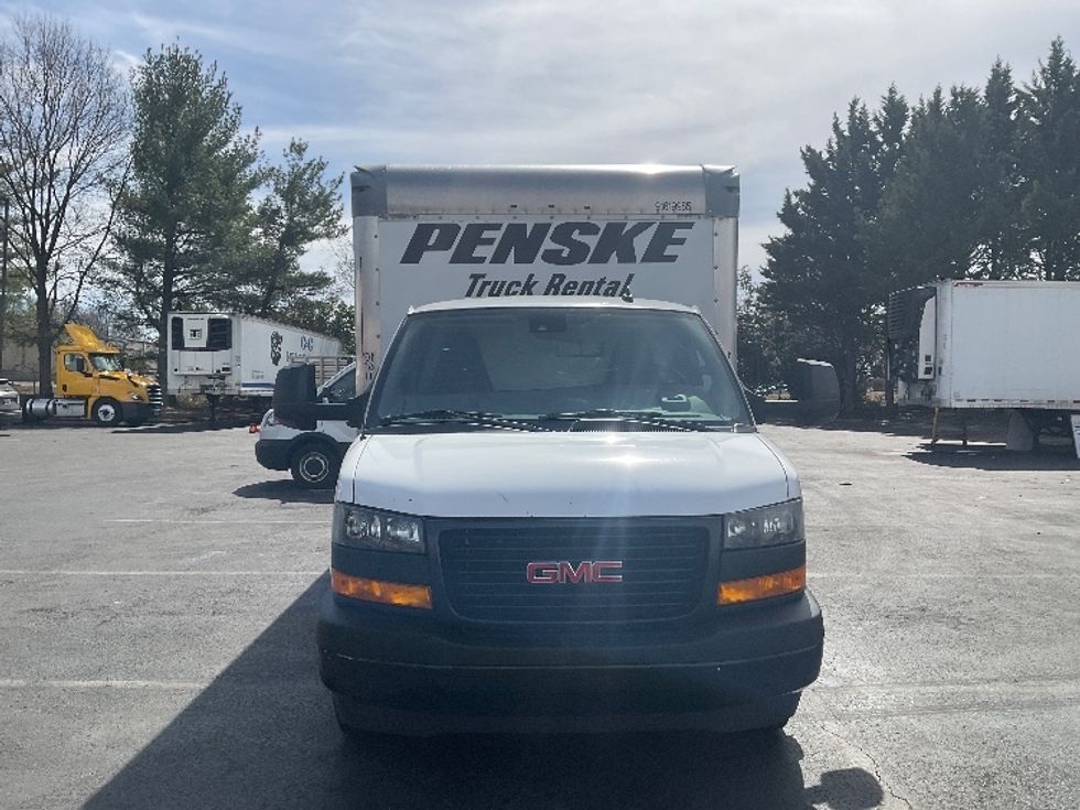 Light Duty Box Truck-Light and Medium Duty Trucks-GMC-2021-Savana G33903-Capitol Heights-MD-57,355\n\t\tmiles-$ 34,250 - Image 2