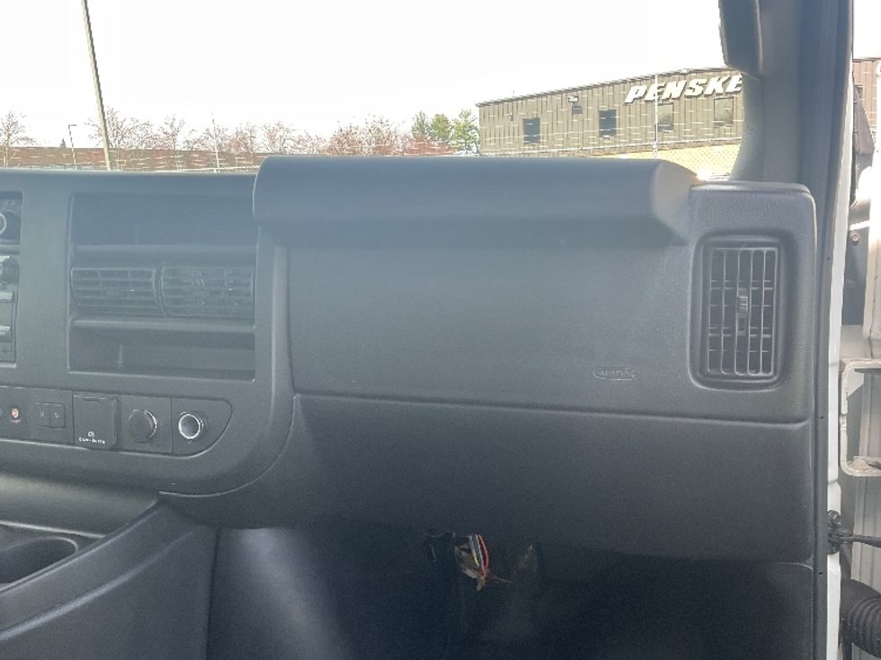 Light Duty Box Truck-Light and Medium Duty Trucks-GMC-2021-Savana G33903-Capitol Heights-MD-57,355\n\t\tmiles-$ 34,250 - Image 21