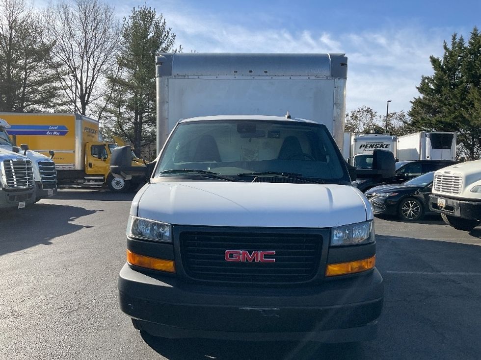 Light Duty Box Truck-Light and Medium Duty Trucks-GMC-2021-Savana G33903-Capitol Heights-MD-59,578\n\t\tmiles-$ 35,750 - Image 2