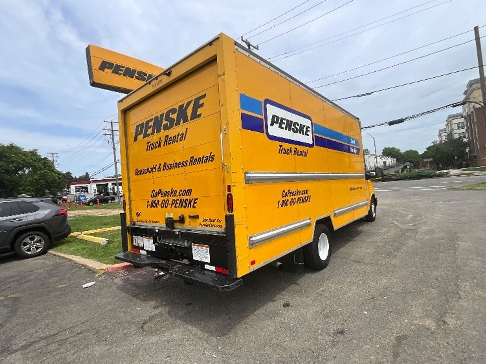 Light Duty Box Truck-Light and Medium Duty Trucks-GMC-2021-Savana G33903-Capitol Heights-MD-63,916\n\t\tmiles-$ 28,250 - Image 13