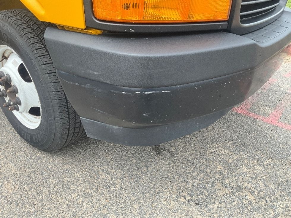 Light Duty Box Truck-Light and Medium Duty Trucks-GMC-2021-Savana G33903-Capitol Heights-MD-63,916\n\t\tmiles-$ 28,250 - Image 26