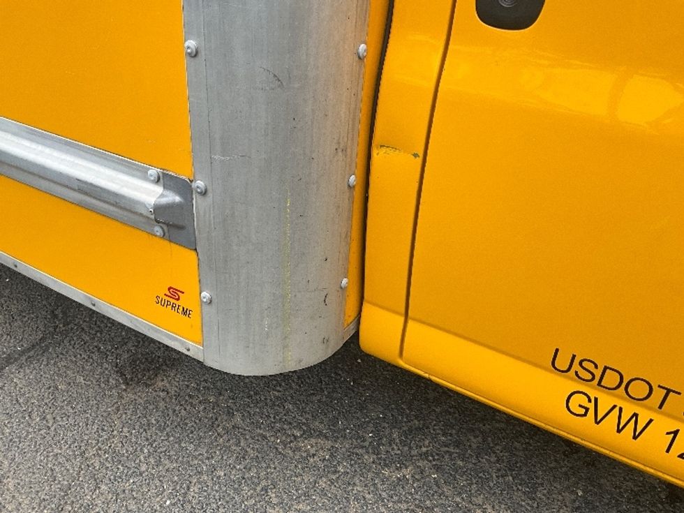 Light Duty Box Truck-Light and Medium Duty Trucks-GMC-2021-Savana G33903-Capitol Heights-MD-63,916\n\t\tmiles-$ 28,250 - Image 27