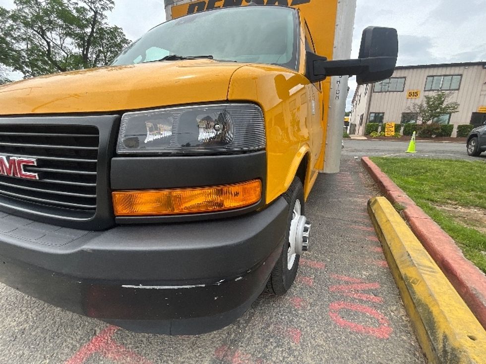 Light Duty Box Truck-Light and Medium Duty Trucks-GMC-2021-Savana G33903-Capitol Heights-MD-63,916\n\t\tmiles-$ 28,250 - Image 25