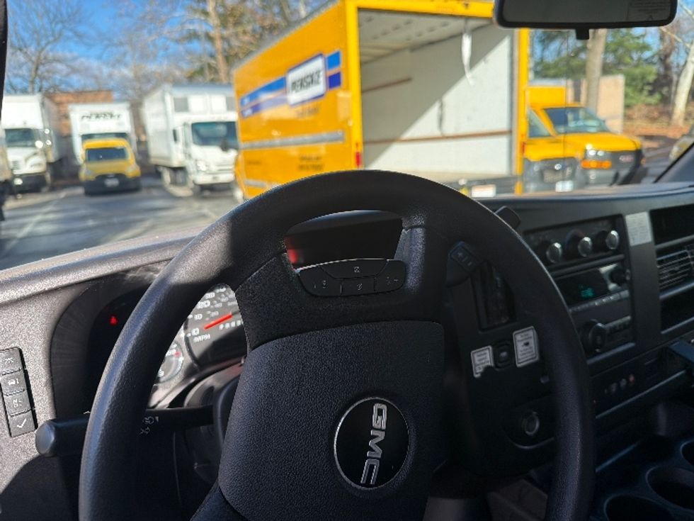 Light Duty Box Truck-Light and Medium Duty Trucks-GMC-2021-Savana G33903-Capitol Heights-MD-86,743\n\t\tmiles-$ 30,000 - Image 17