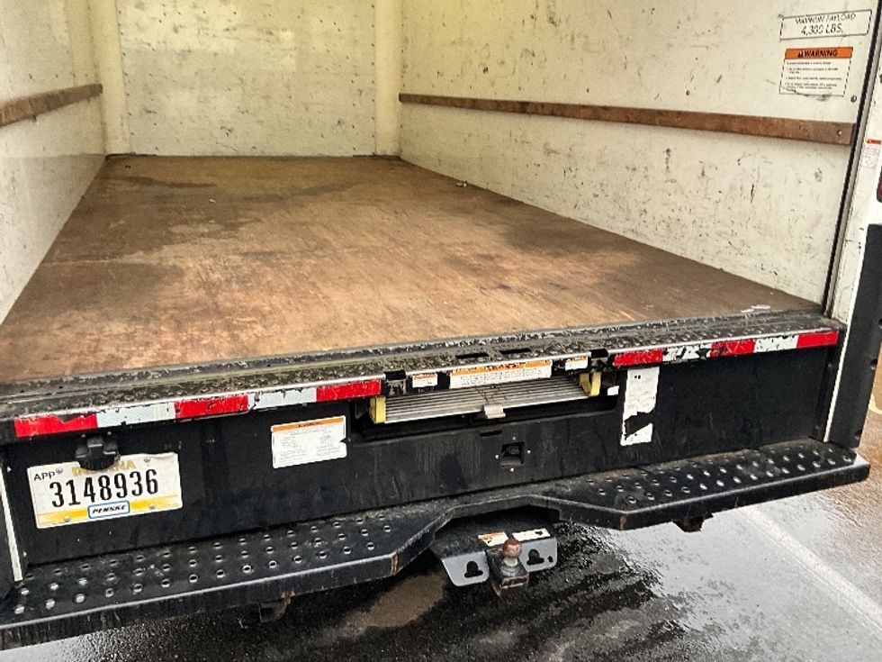 Light Duty Box Truck-Light and Medium Duty Trucks-GMC-2021-Savana G33903-Capitol Heights-MD-87,898\n\t\tmiles-$ 30,000 - Image 10