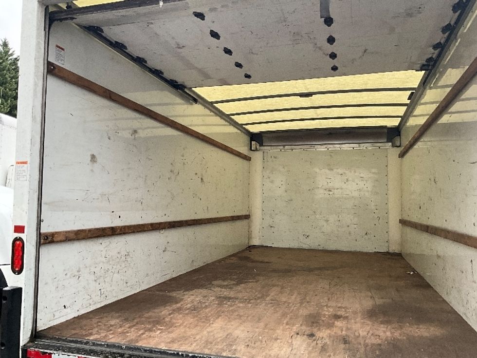 Light Duty Box Truck-Light and Medium Duty Trucks-GMC-2021-Savana G33903-Capitol Heights-MD-87,898\n\t\tmiles-$ 30,000 - Image 11