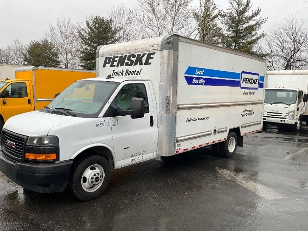 Light Duty Box Truck-Light and Medium Duty Trucks-GMC-2021-Savana G33903-Capitol Heights-MD-87,898\n\t\tmiles-$ 30,000 - Image 3
