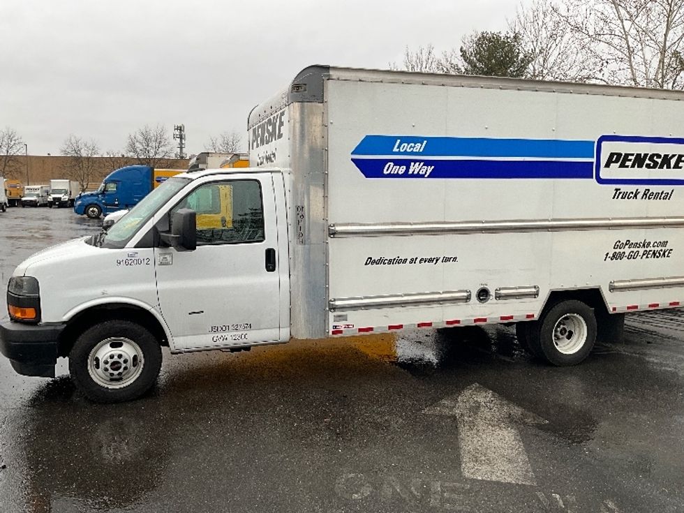 Light Duty Box Truck-Light and Medium Duty Trucks-GMC-2021-Savana G33903-Capitol Heights-MD-87,898\n\t\tmiles-$ 30,000 - Image 4