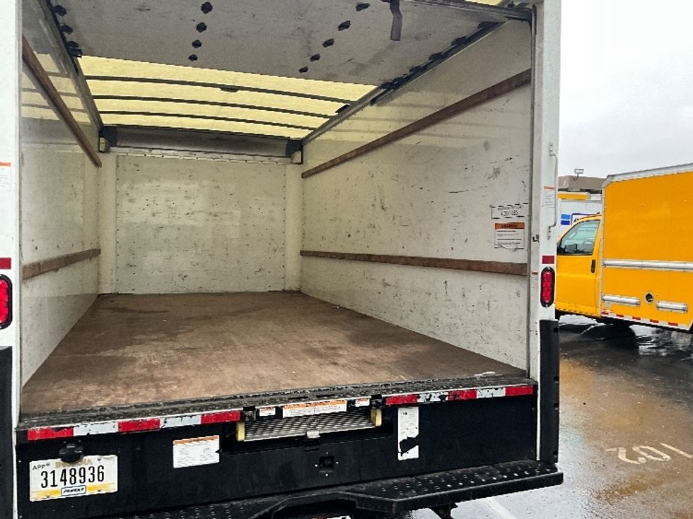 Light Duty Box Truck-Light and Medium Duty Trucks-GMC-2021-Savana G33903-Capitol Heights-MD-87,898\n\t\tmiles-$ 30,000 - Image 8