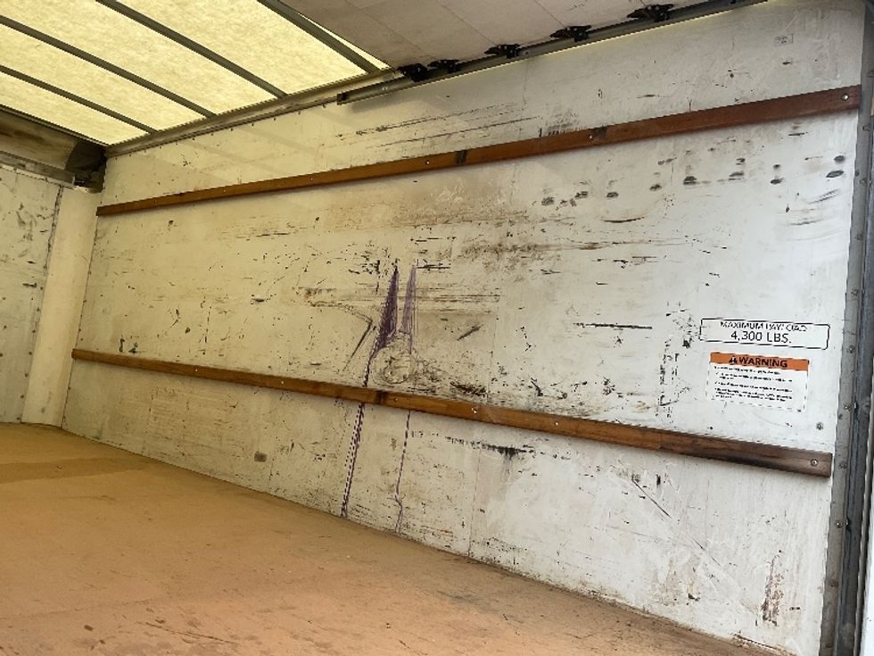 Light Duty Box Truck-Light and Medium Duty Trucks-GMC-2021-Savana G33903-Capitol Heights-MD-89,002\n\t\tmiles-$ 30,750 - Image 12