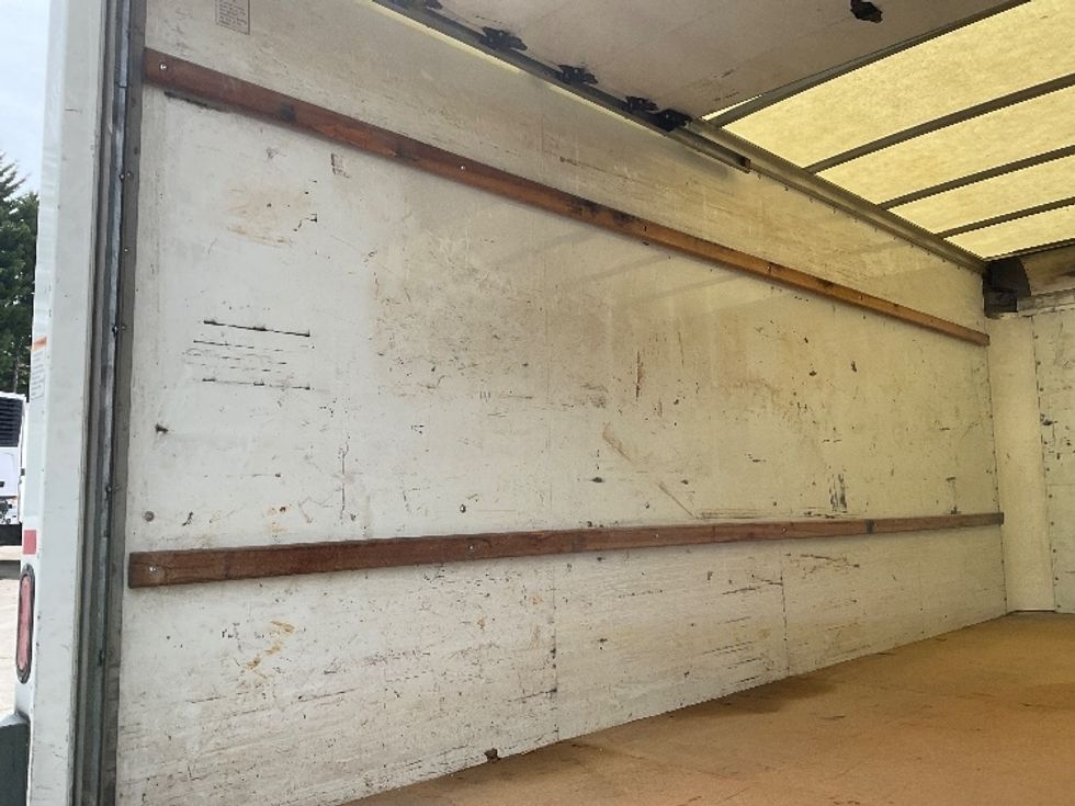 Light Duty Box Truck-Light and Medium Duty Trucks-GMC-2021-Savana G33903-Capitol Heights-MD-89,002\n\t\tmiles-$ 30,750 - Image 11