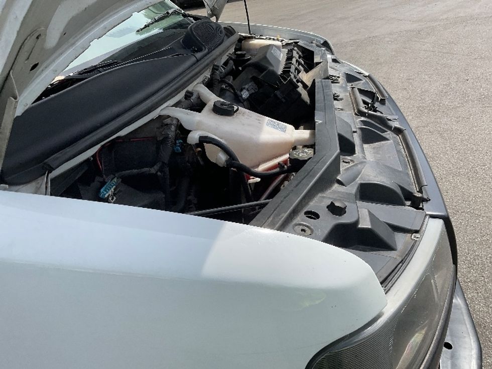 Light Duty Box Truck-Light and Medium Duty Trucks-GMC-2021-Savana G33903-Capitol Heights-MD-89,002\n\t\tmiles-$ 30,750 - Image 23