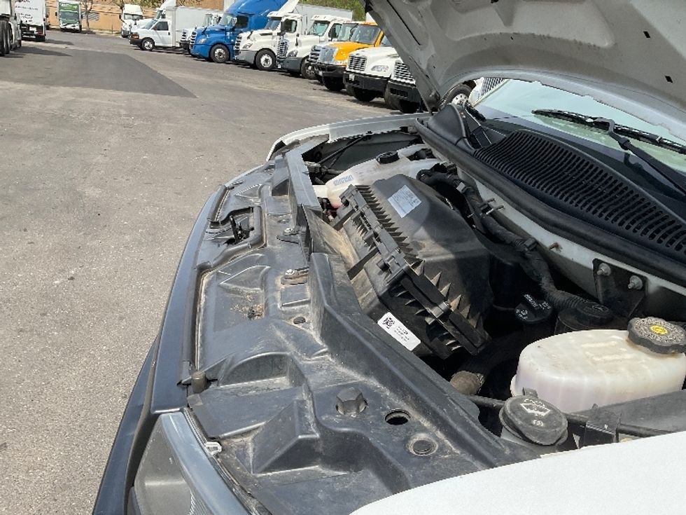 Light Duty Box Truck-Light and Medium Duty Trucks-GMC-2021-Savana G33903-Capitol Heights-MD-89,002\n\t\tmiles-$ 30,750 - Image 24